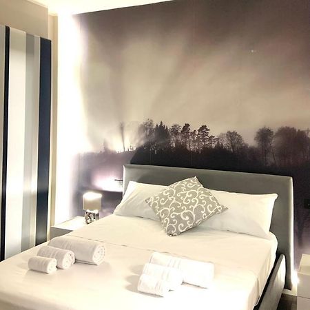 Апартаменти Relais Casa Via Generale Del Buono 13 Мілаццо Екстер'єр фото