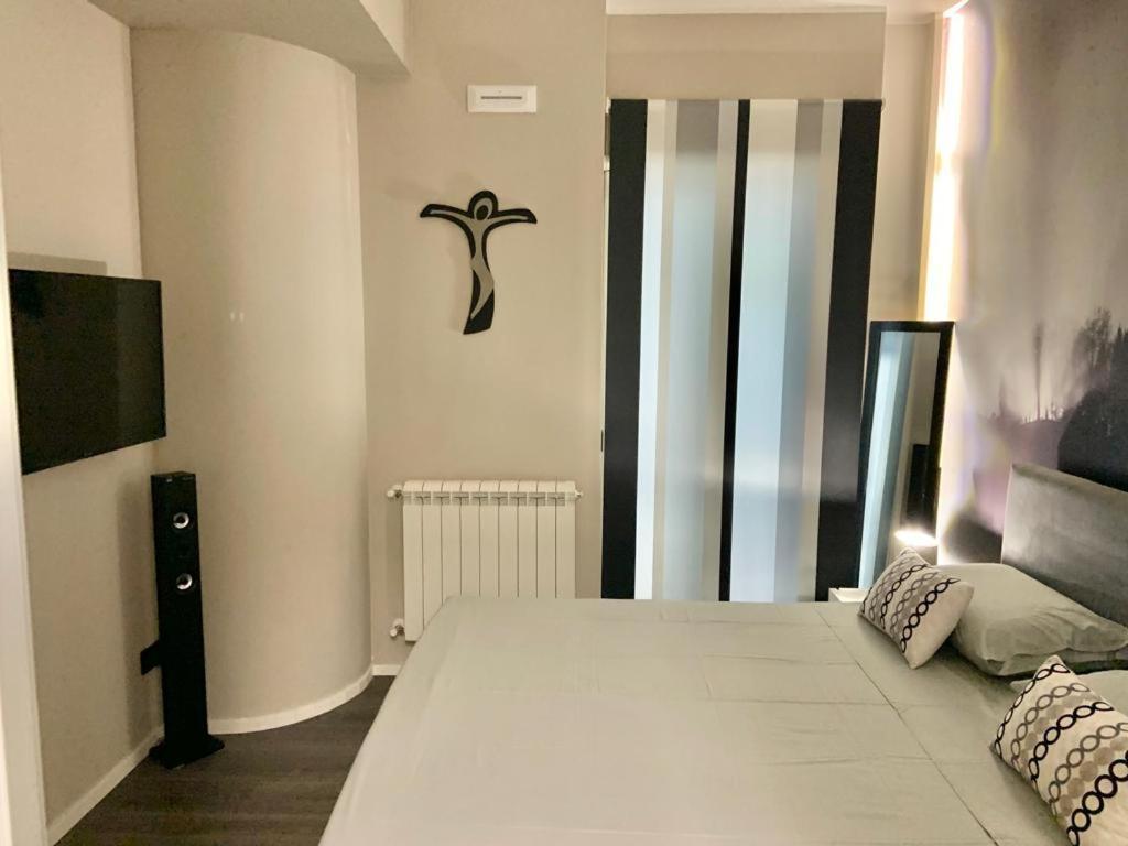 Апартаменти Relais Casa Via Generale Del Buono 13 Мілаццо Екстер'єр фото