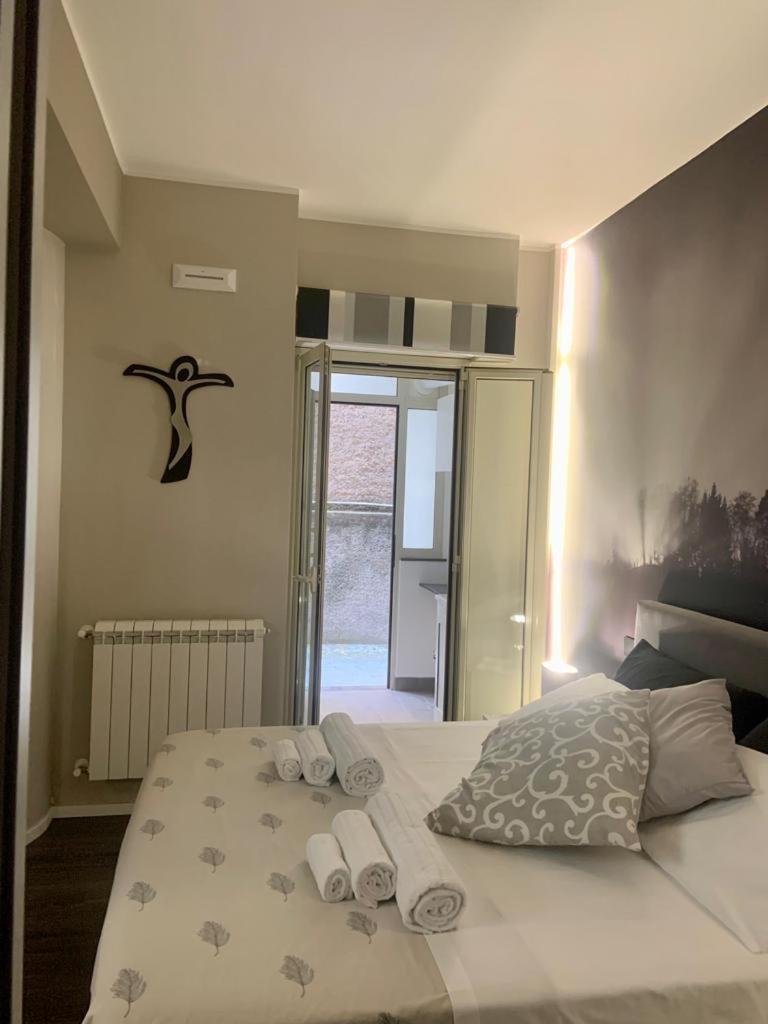 Апартаменти Relais Casa Via Generale Del Buono 13 Мілаццо Екстер'єр фото
